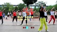 老姐妹的休閑活動(dòng)就是廣場舞，跟我一起健身吧！